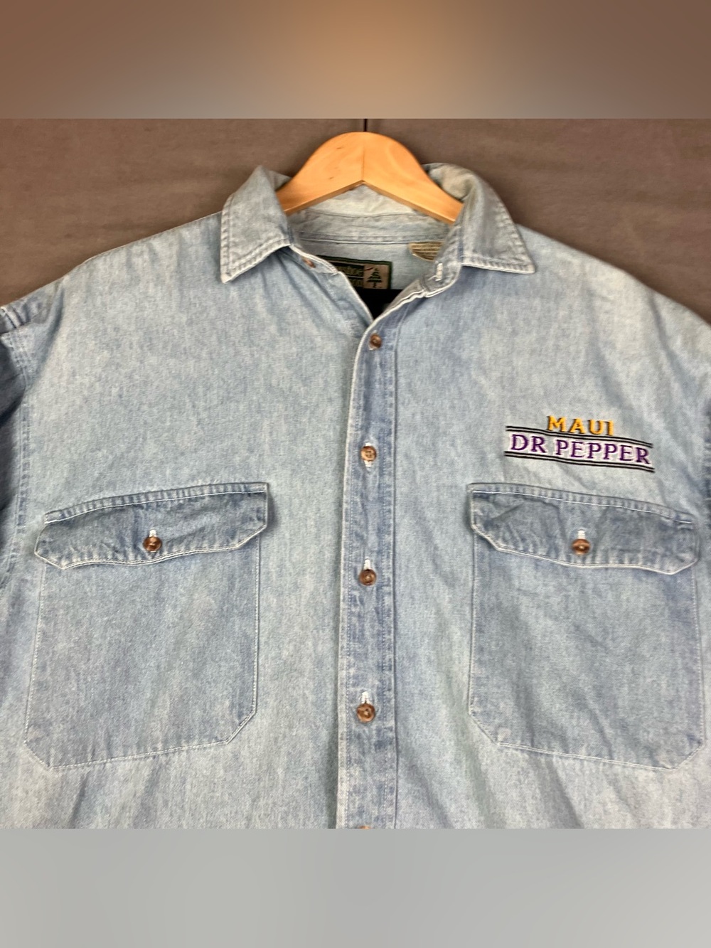 Vintage Maui Dr Pepper Men’s Size L Denim Button Up Long Sleeve Shirt Promo. In